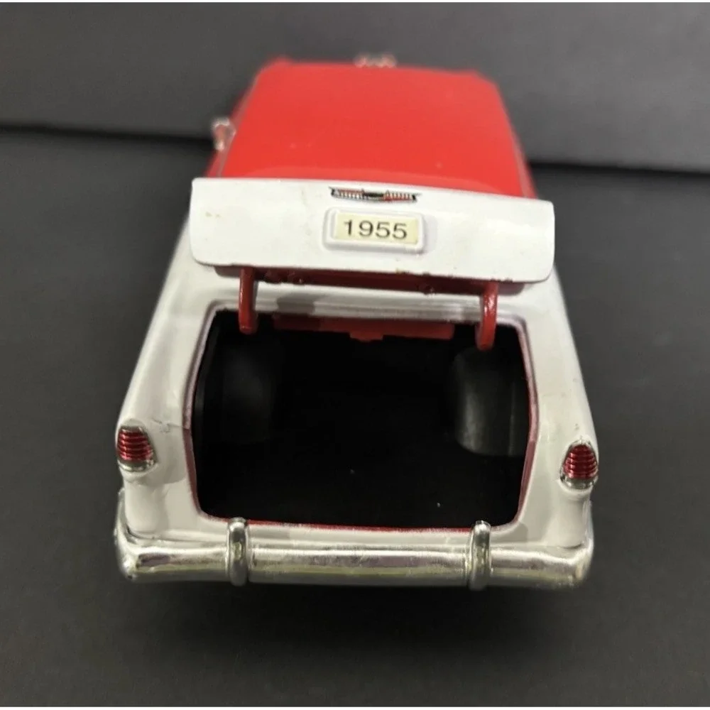 Motor Max 1955 Chevrolet Bel Air Red White Chevy Diecast 1:24 No Box